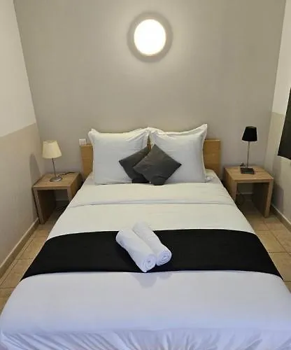 T2 Avec Piscine Aux Portes De La De Cupabia Апартаменты *