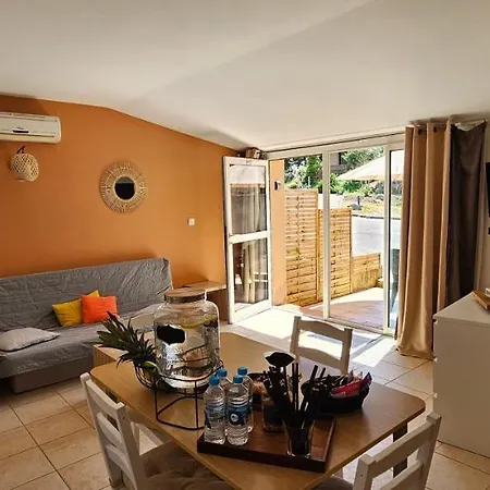 T2 Avec Piscine Aux Portes De La De Cupabia * Serra-di-Ferro (Corsica)
